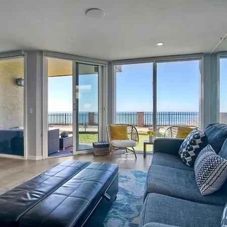 Oceanfront Condo, Hot Tub, Heated Pool, Beach Access, Beach Gear